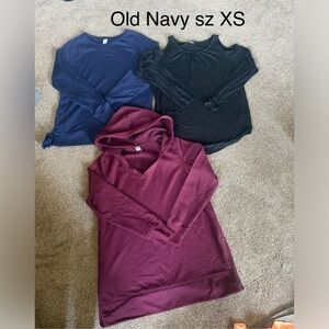 3 Women's Old Navy Shirt Bundle. Hoodie, cold shoulder shirt etc all sz XS